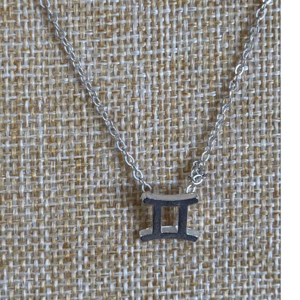 Gemini Zodiac Sign Pendant Necklace Silver Tone Adjustable Cable Chain Astrology